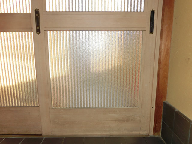 玄関引戸のガラス修理、交換