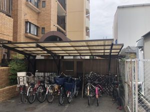 名古屋市東区　サイクルポート屋根（波板ポリカ）取替工事　マンション駐輪場