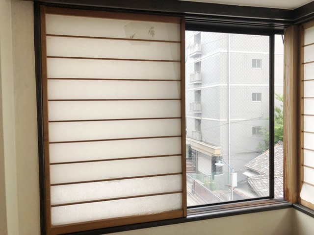 名古屋市西区　開き窓→引違い窓へ取替　手摺取付