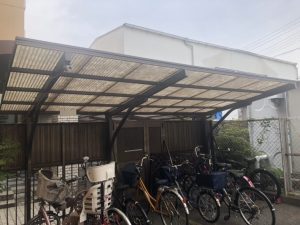 名古屋市東区　サイクルポート屋根（波板ポリカ）取替工事